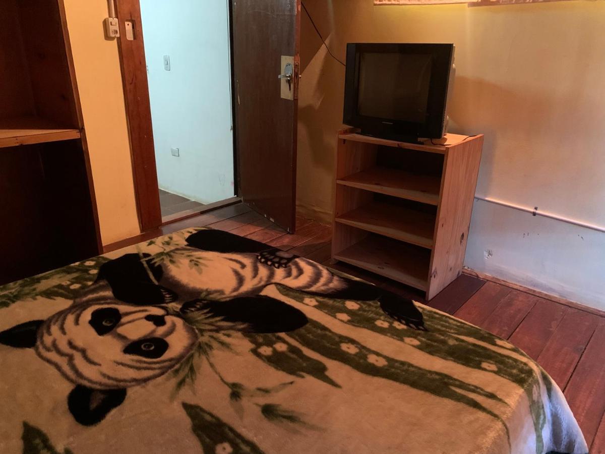 Litt Iguazu Hostal Puerto Iguazu Exterior photo
